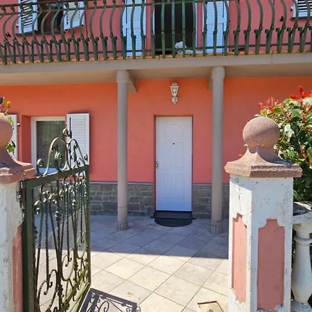 Casa Dami Lägenhet Piano di Follo